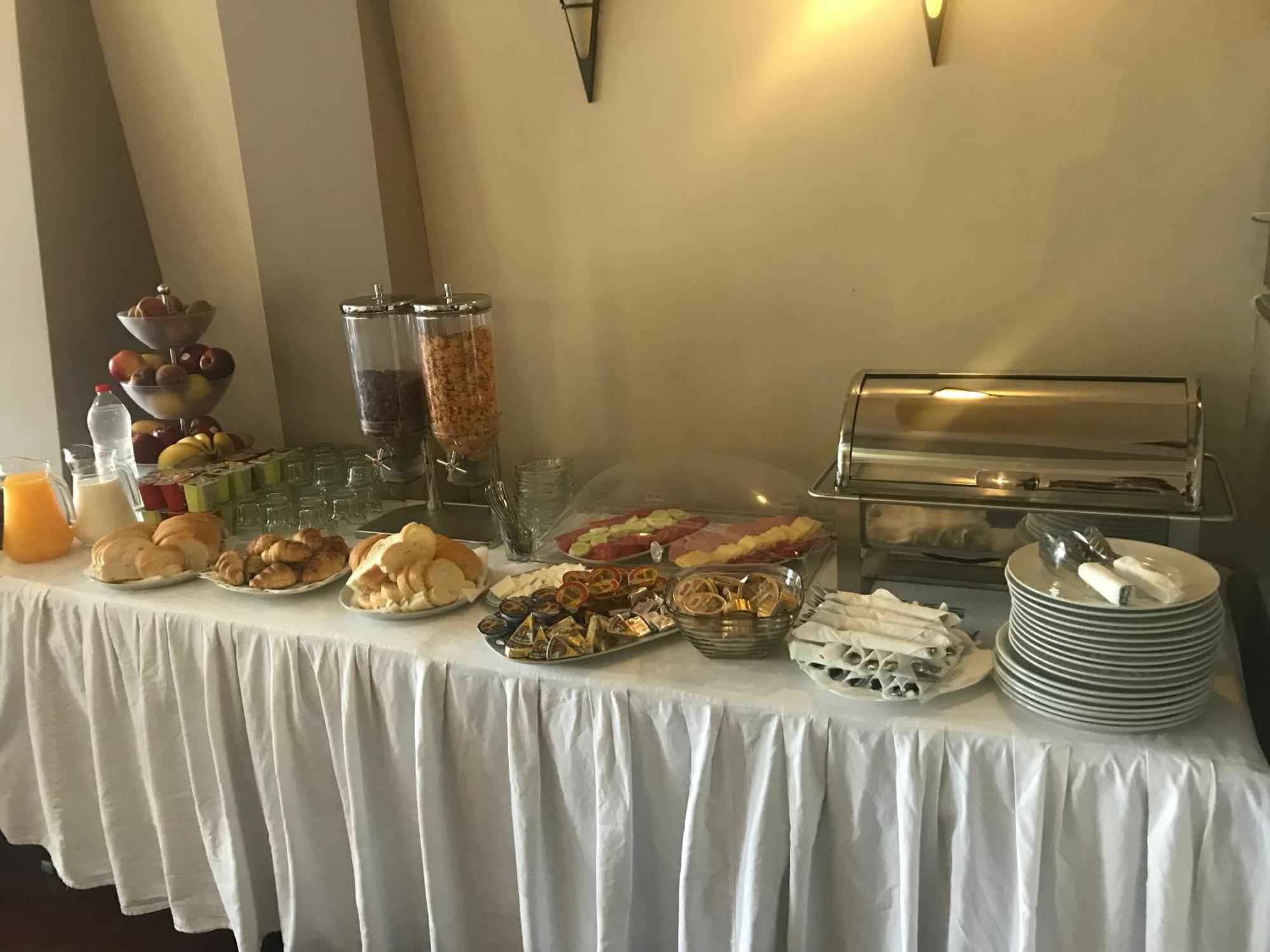 פרישטינה Hotel Pejton מראה חיצוני תמונה
